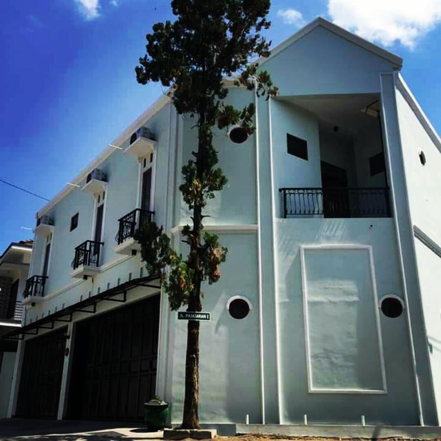 Zg Homestay Solo Sumber  Exterior foto